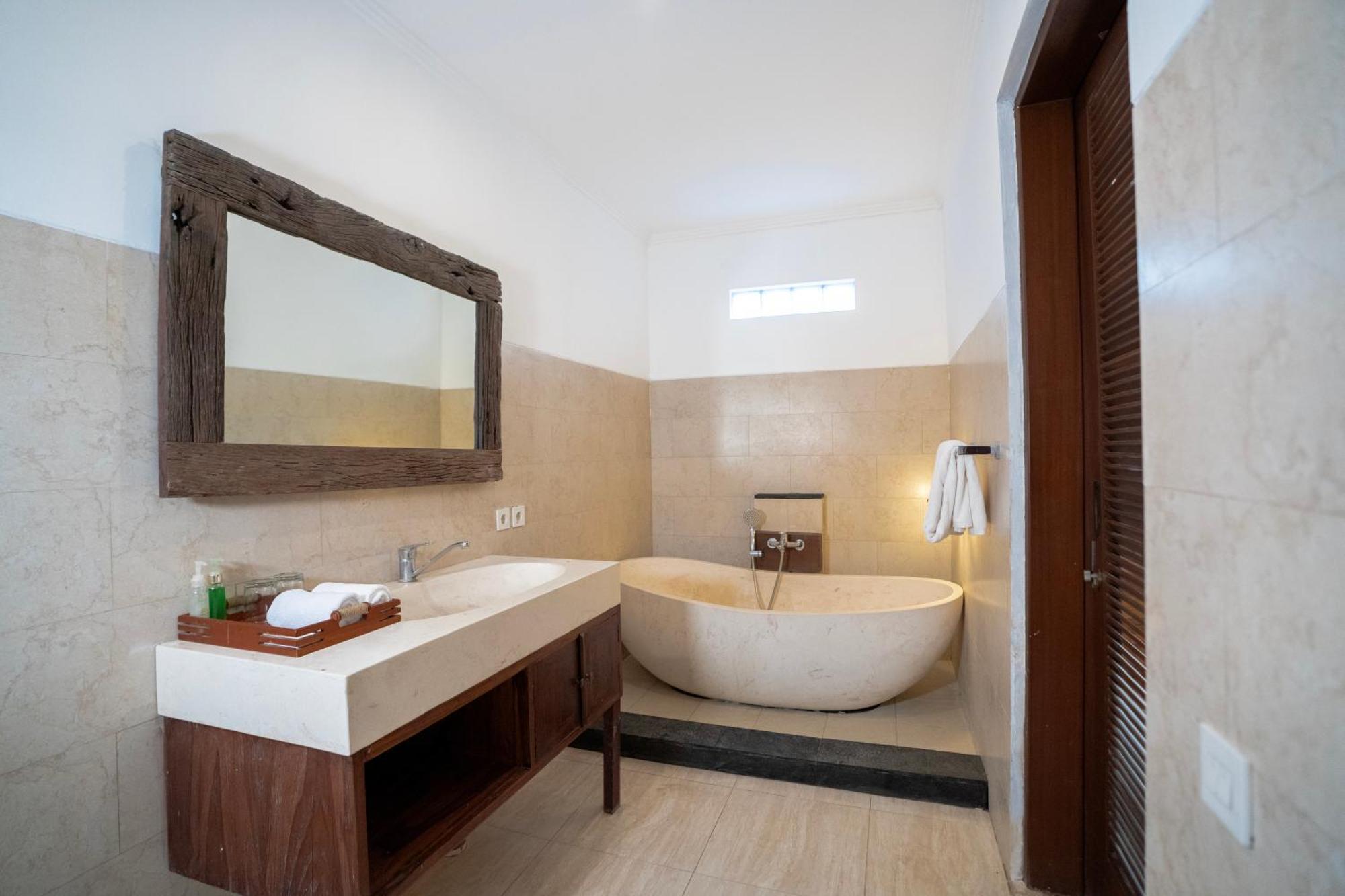 Kusuma Living And Villa Seminyak Екстер'єр фото